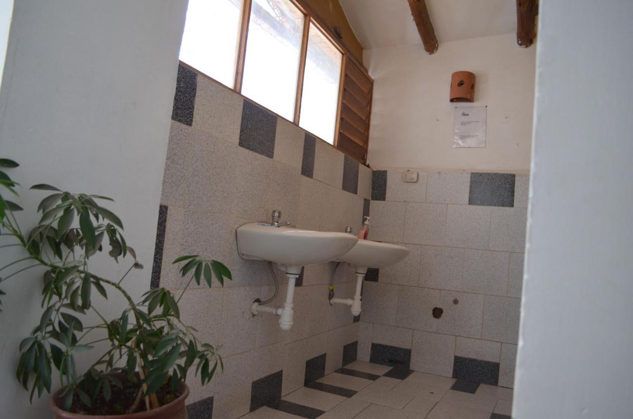 Hostel Kusiy Qosqo クスコ エクステリア 写真