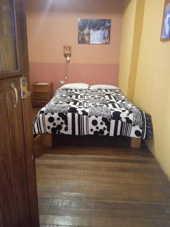 Hostel Kusiy Qosqo クスコ エクステリア 写真