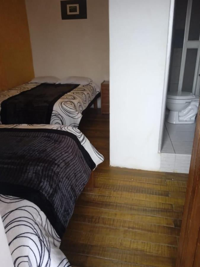 Hostel Kusiy Qosqo クスコ エクステリア 写真