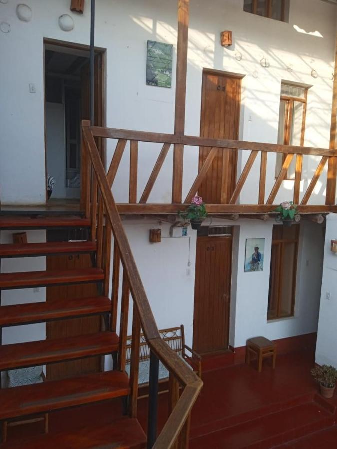Hostel Kusiy Qosqo クスコ エクステリア 写真