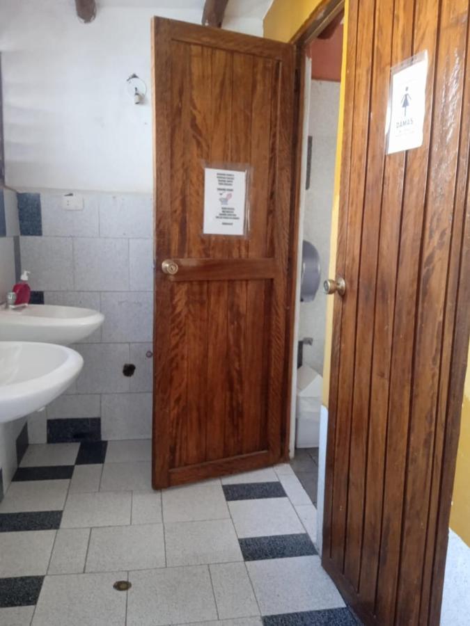 Hostel Kusiy Qosqo クスコ エクステリア 写真