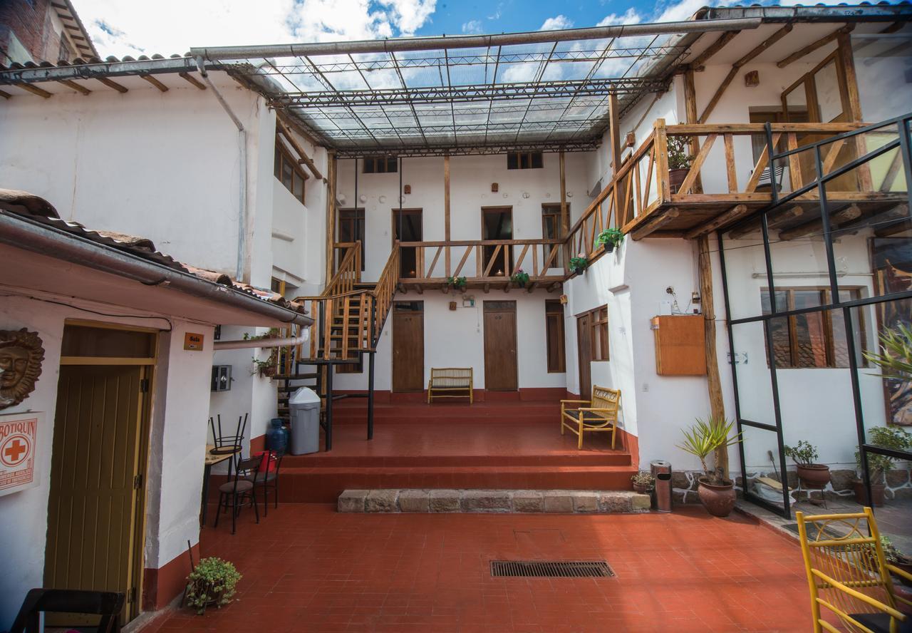 Hostel Kusiy Qosqo クスコ エクステリア 写真